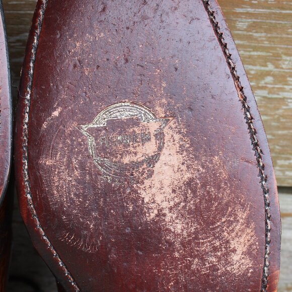 EUC Vtg 70s Florsheim Antelope Leather Derby, Men's 10.5 Narrow, Made in Canada - Picture 14 of 15